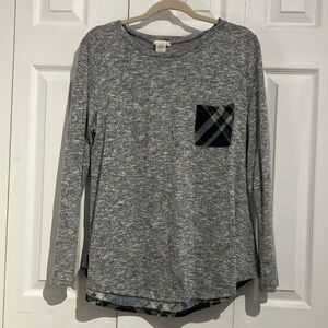 Gray Long Sleeve Top with Plaid Pocket